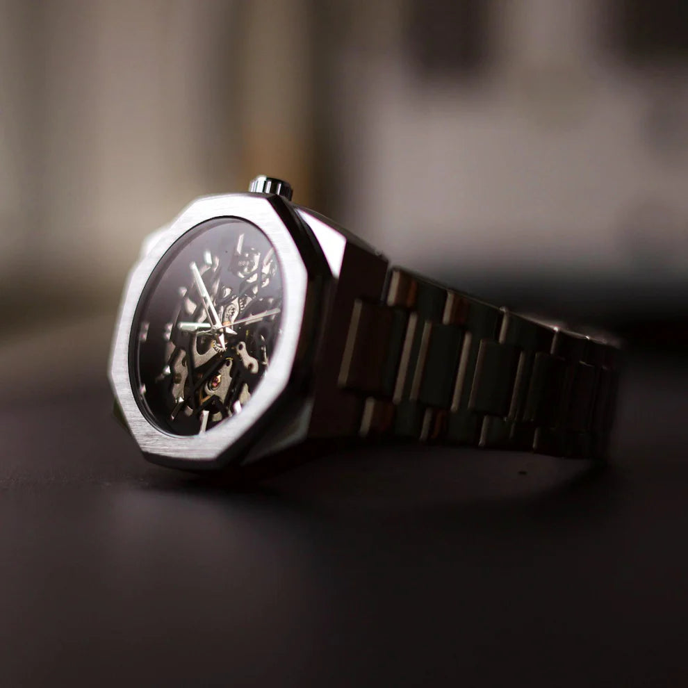 Avera Phantom Silver