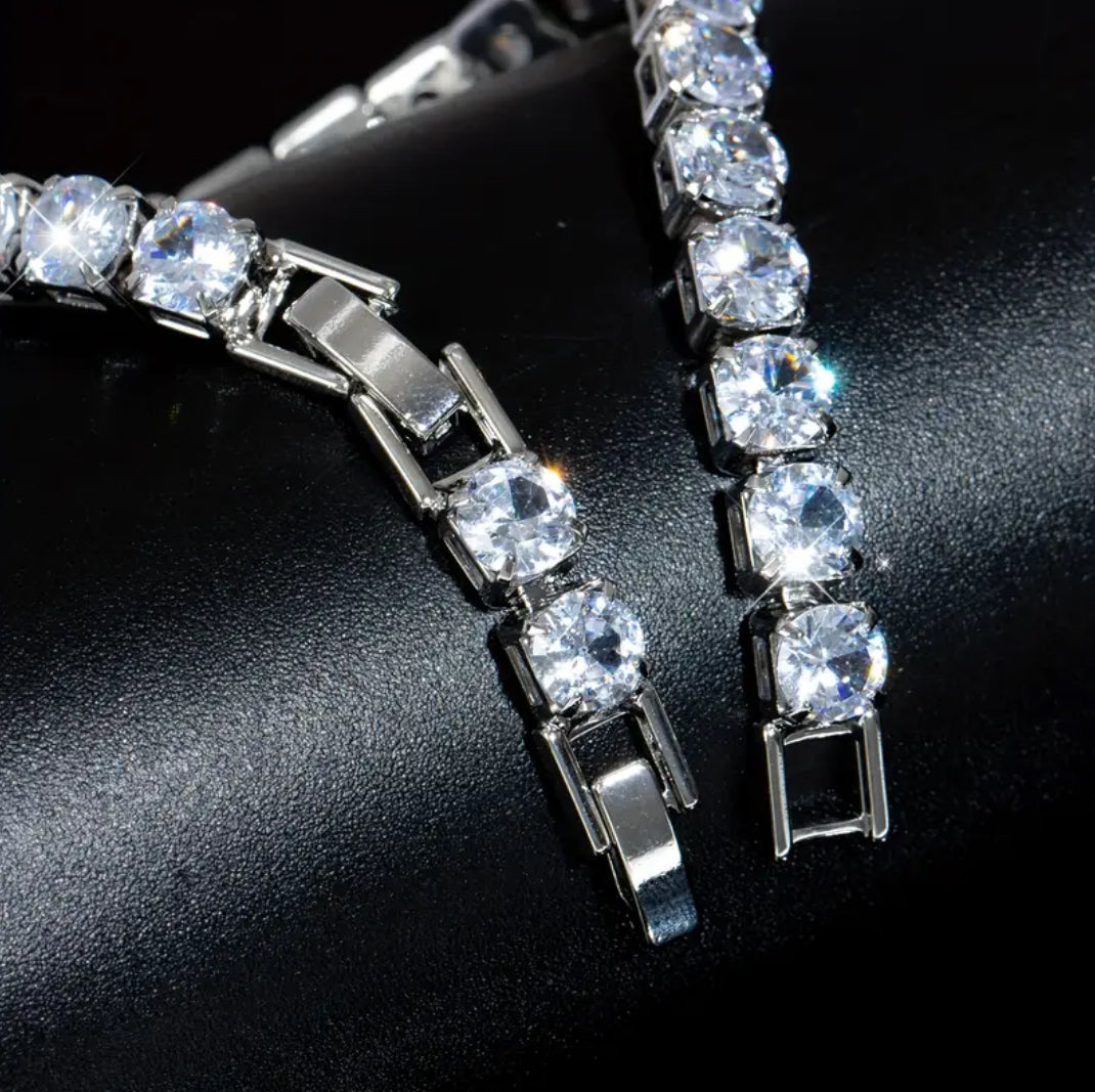 Avera Montrex Bracelet